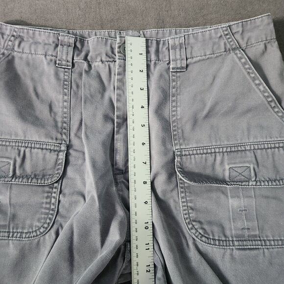G.H. Bass & Co. Women’s Shorts Size 10 Light Gray Chino Flat Front 100% Cotton - Picture 3 of 8
